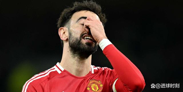 曼联遭遇连败,保级形势严峻 曼联遭遇连败,保级形势严峻